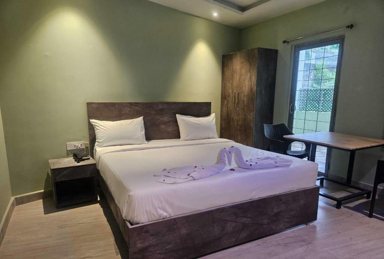 Hotel Peppers Єркауд Екстер'єр фото